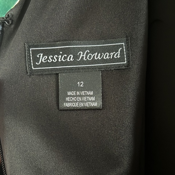 Women’s Dress - Picture 4 of 5